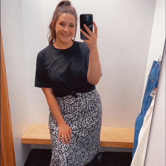 Meet your Posher, Karlee - Picture 5 of 6